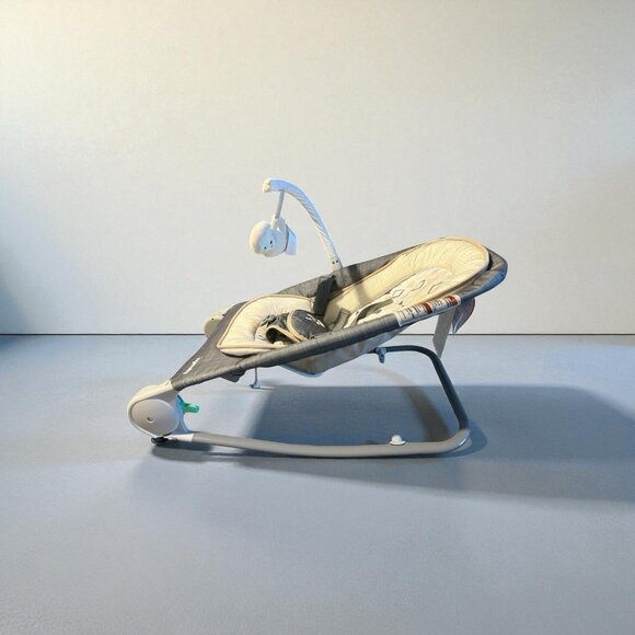 Ingenuity Happy Belly Rock-to-Bounce Massage Seat - Picture 2 of 6